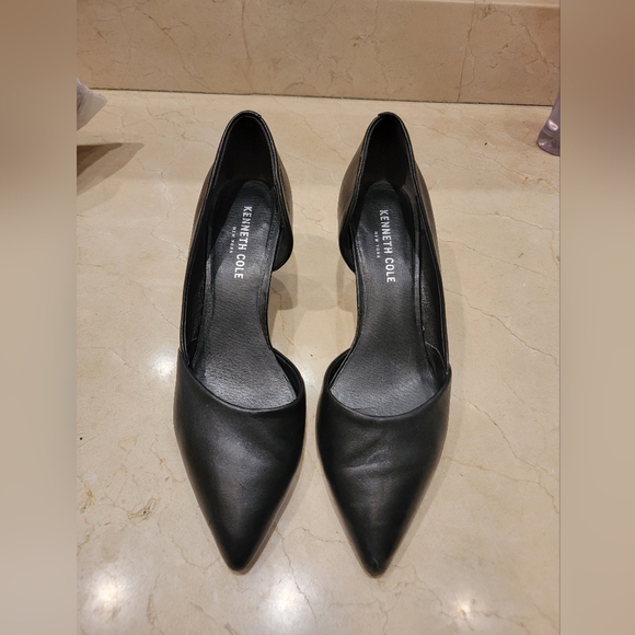 Kenneth Cole Ellis Almond Toe Wedge Pump Black 7 - Picture 2 of 16